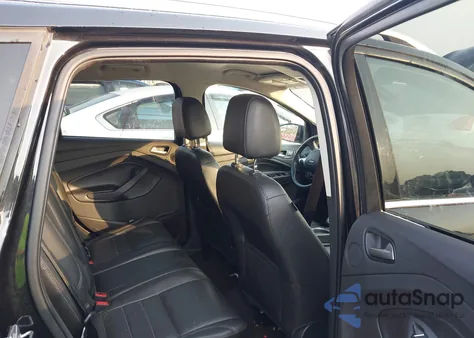 2015 Ford Escape Titanium z USA, uszkodzony, nr VIN 1FMCU0JX9FUB03122